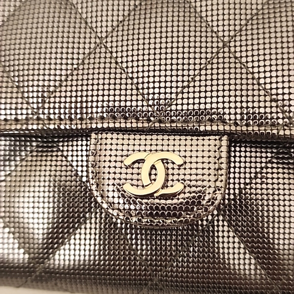 Chanel Matelasse Quilted CC Silver T Flap Wallet Leather Mesh + Entrupy COA - Picture 7 of 16